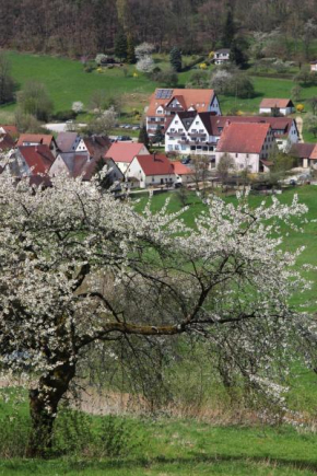 Landidyll Hotel Zum Alten Schloss Kirchensittenbach